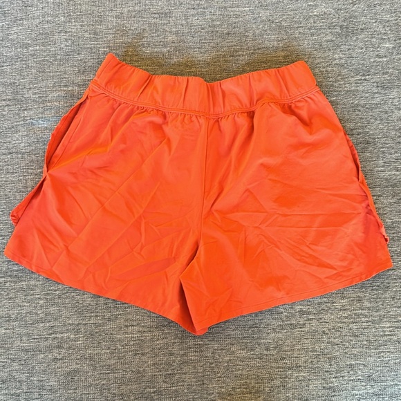 Cotopaxi shorts - Picture 2 of 3